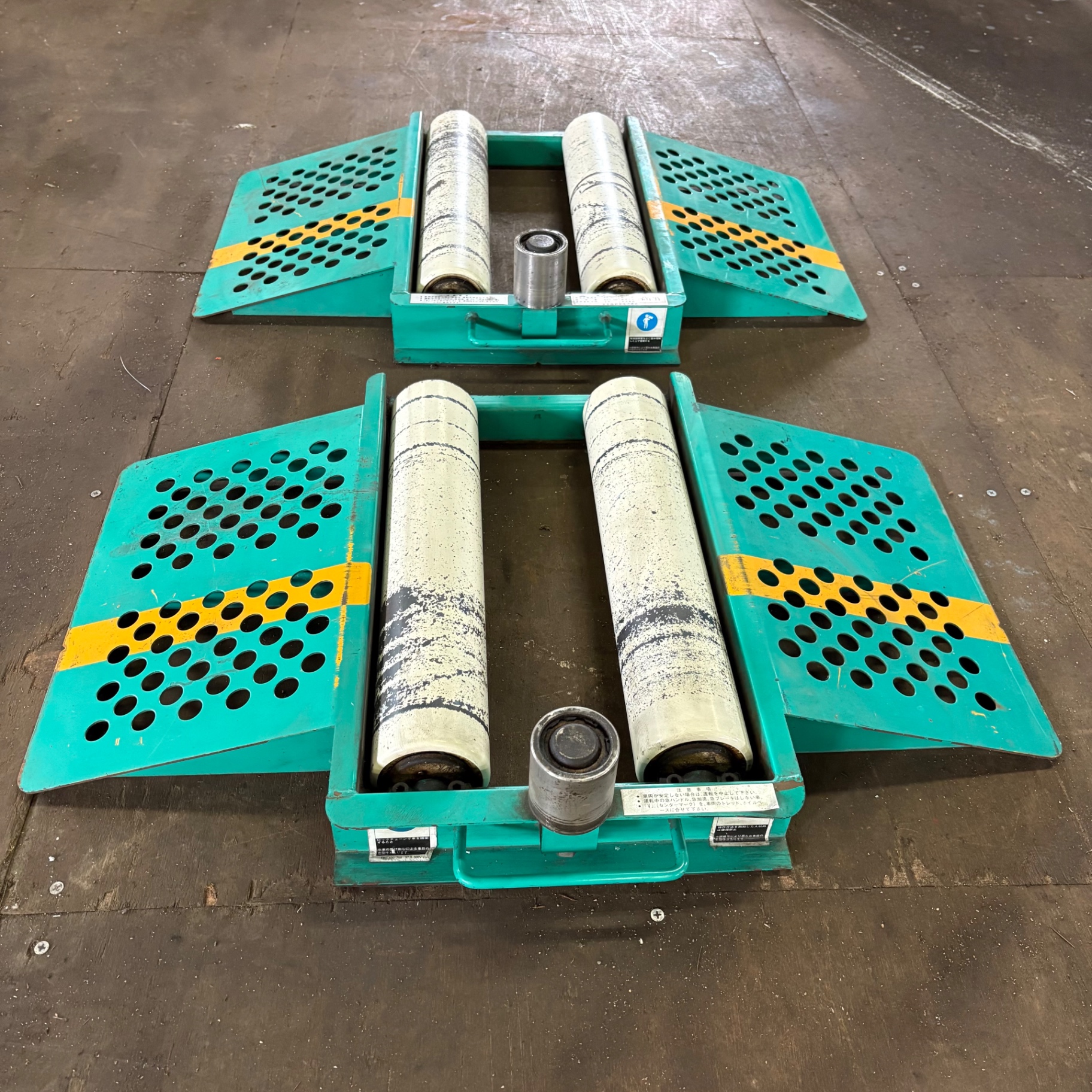 フリーローラー／安全自動車株式会社／FRS-500／ANZEN／簡易フリーローラー／輪荷重500kgf／工具／車検機器／