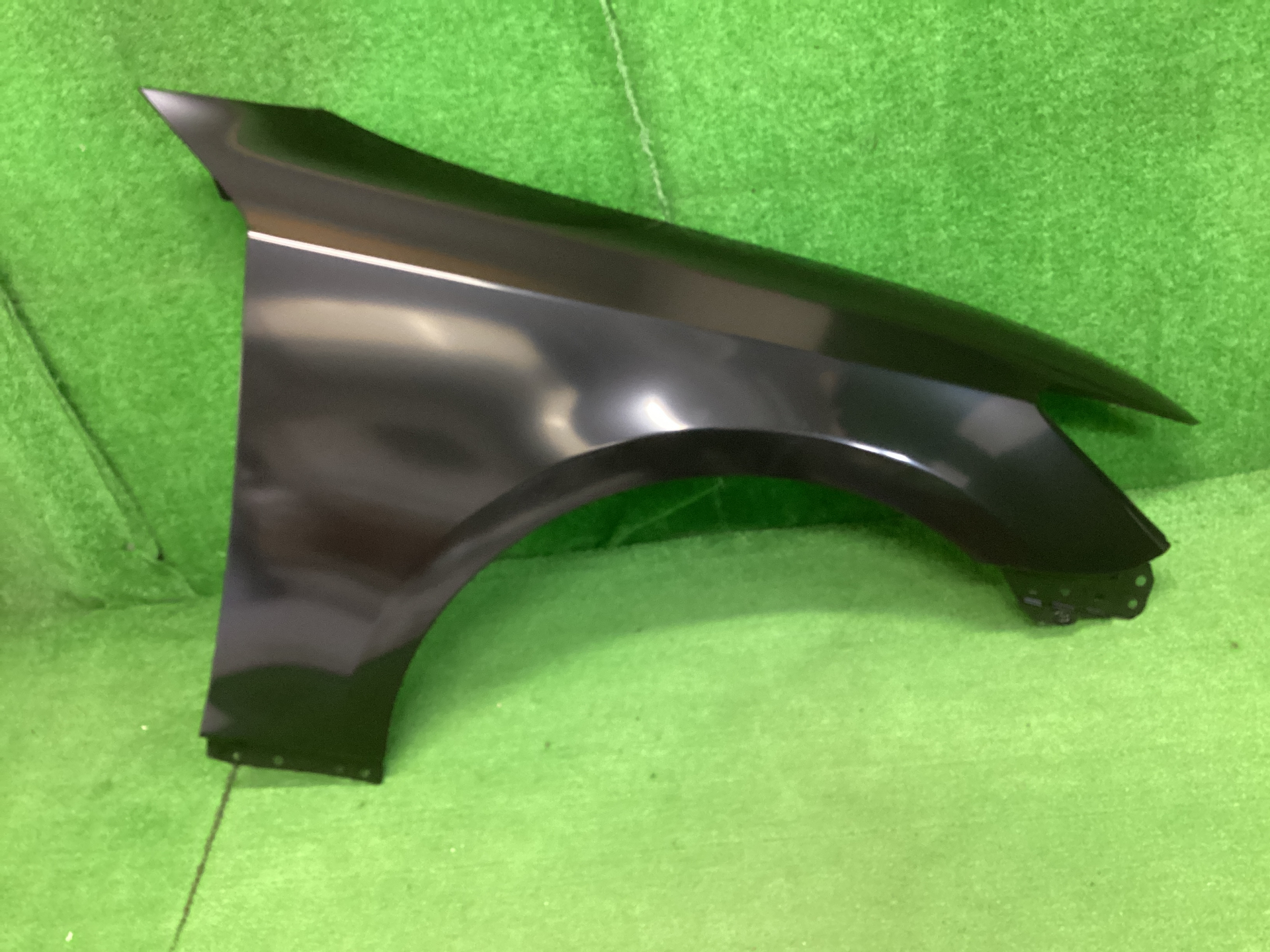 クラウン　右Fフェンダー