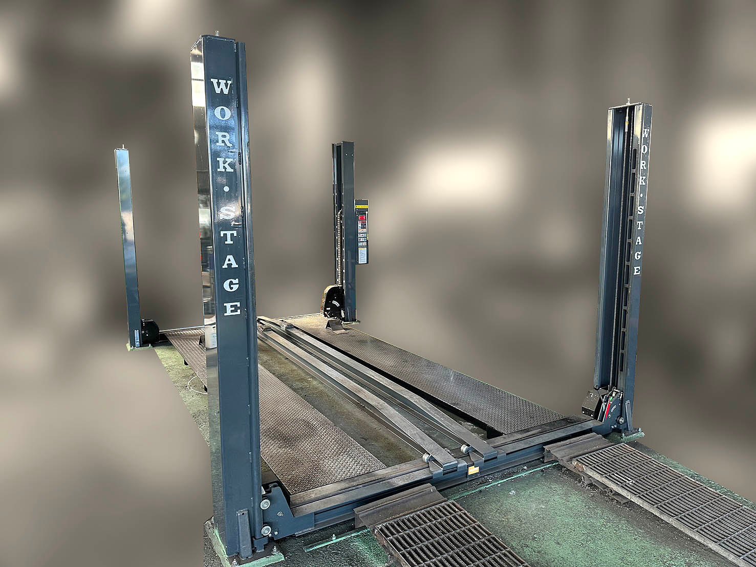 中古 4柱リフト 能力3.0t　バンザイ製※現行品WSF-302　No,345