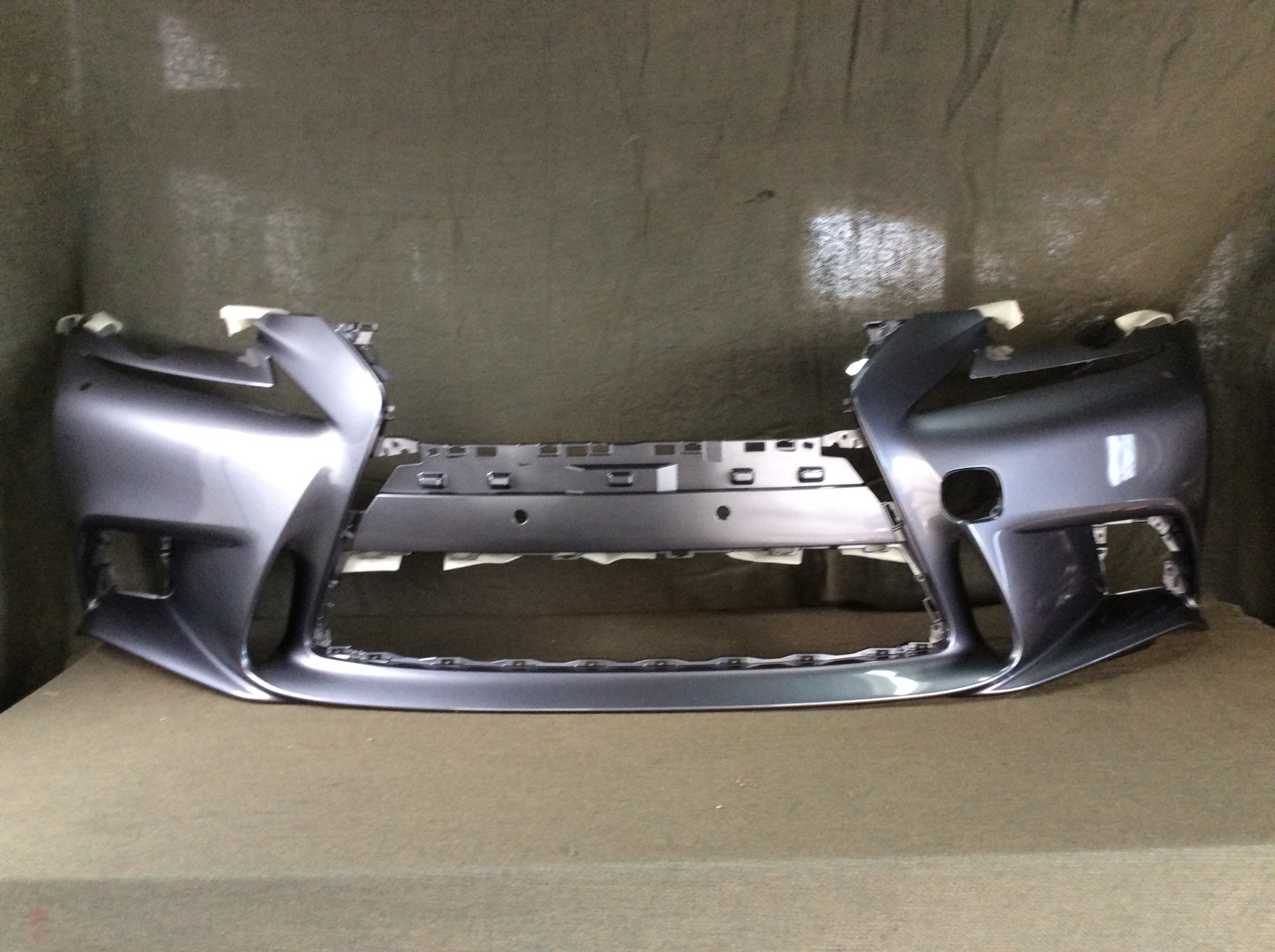 レクサスIS　フロントバンパー※送料無料※