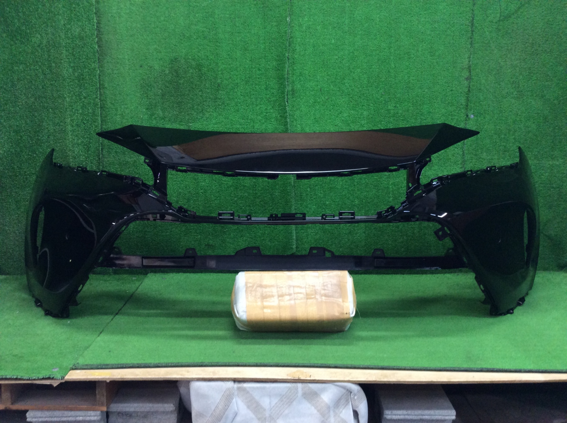 ハリアー　フロントバンパー