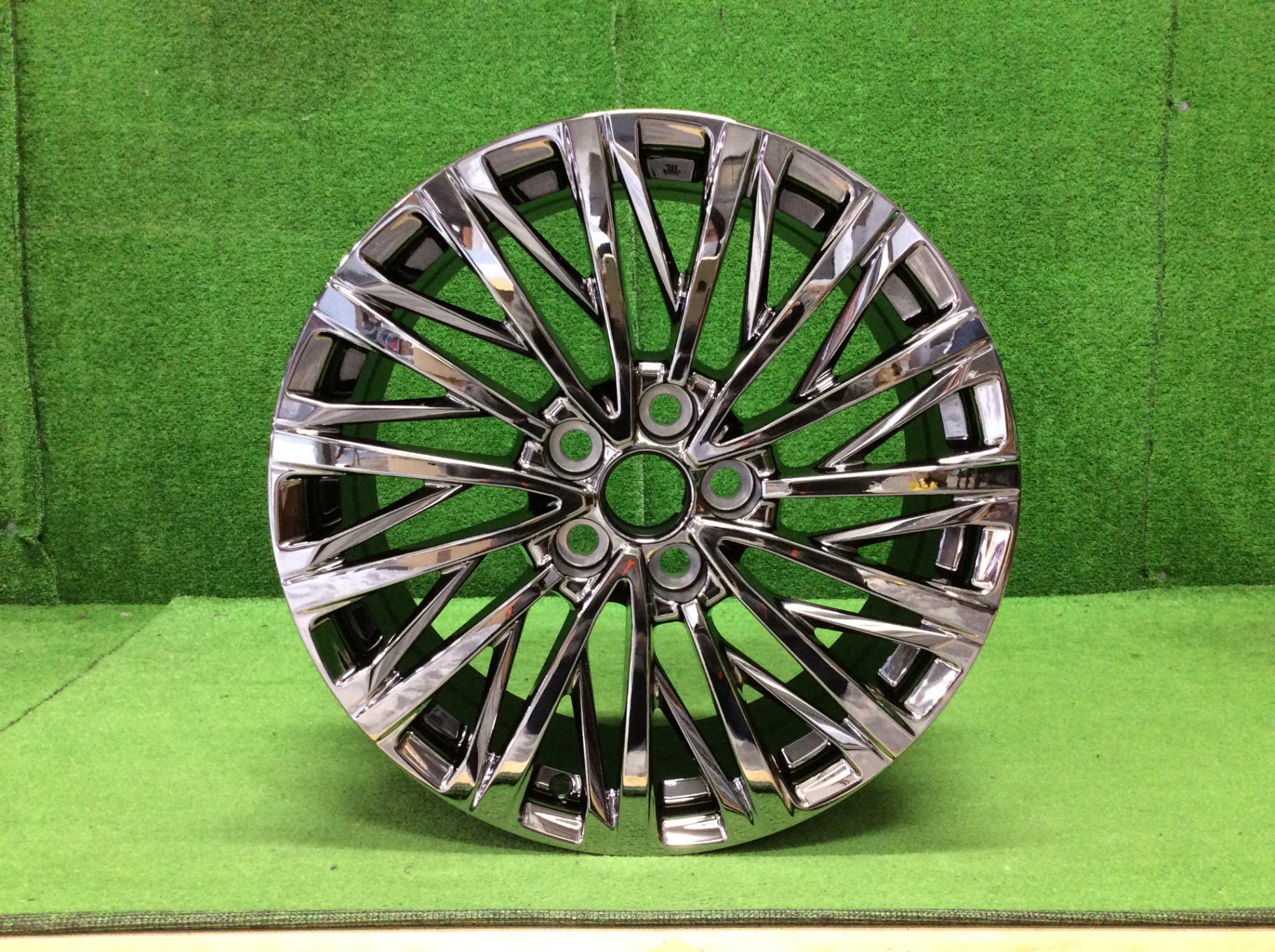 レクサスLM　純正ホイール