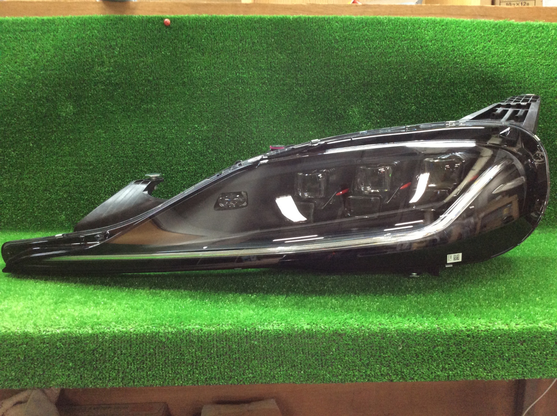 スープラ　左ヘッドライト