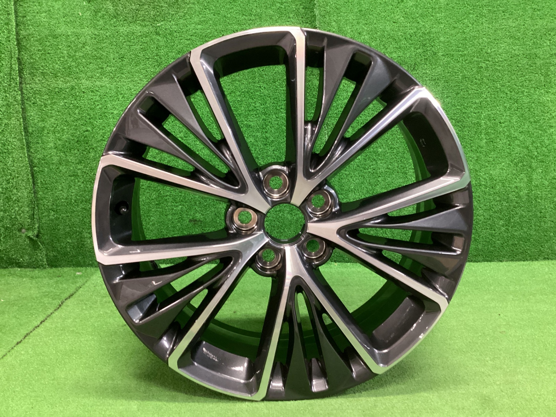 プリウス　純正ホイール