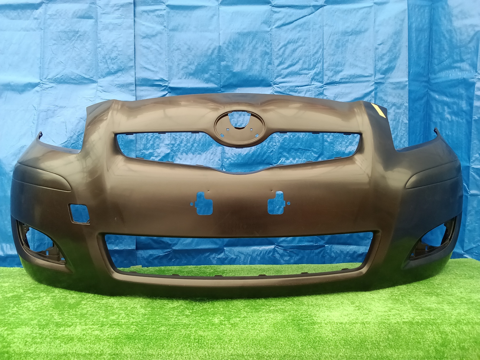 【送料無料】トヨタ ヴィッツ フロントバンパー KSP90,NCP9#,SCP90 52119-5C985