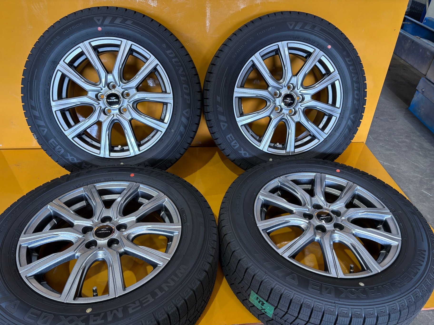 T78 スタッドレスタイヤ＆ホイールセット ダンロップ ウインターマックス03 195/65R16 AIRNOVA 16X6.0 +42 5H 100