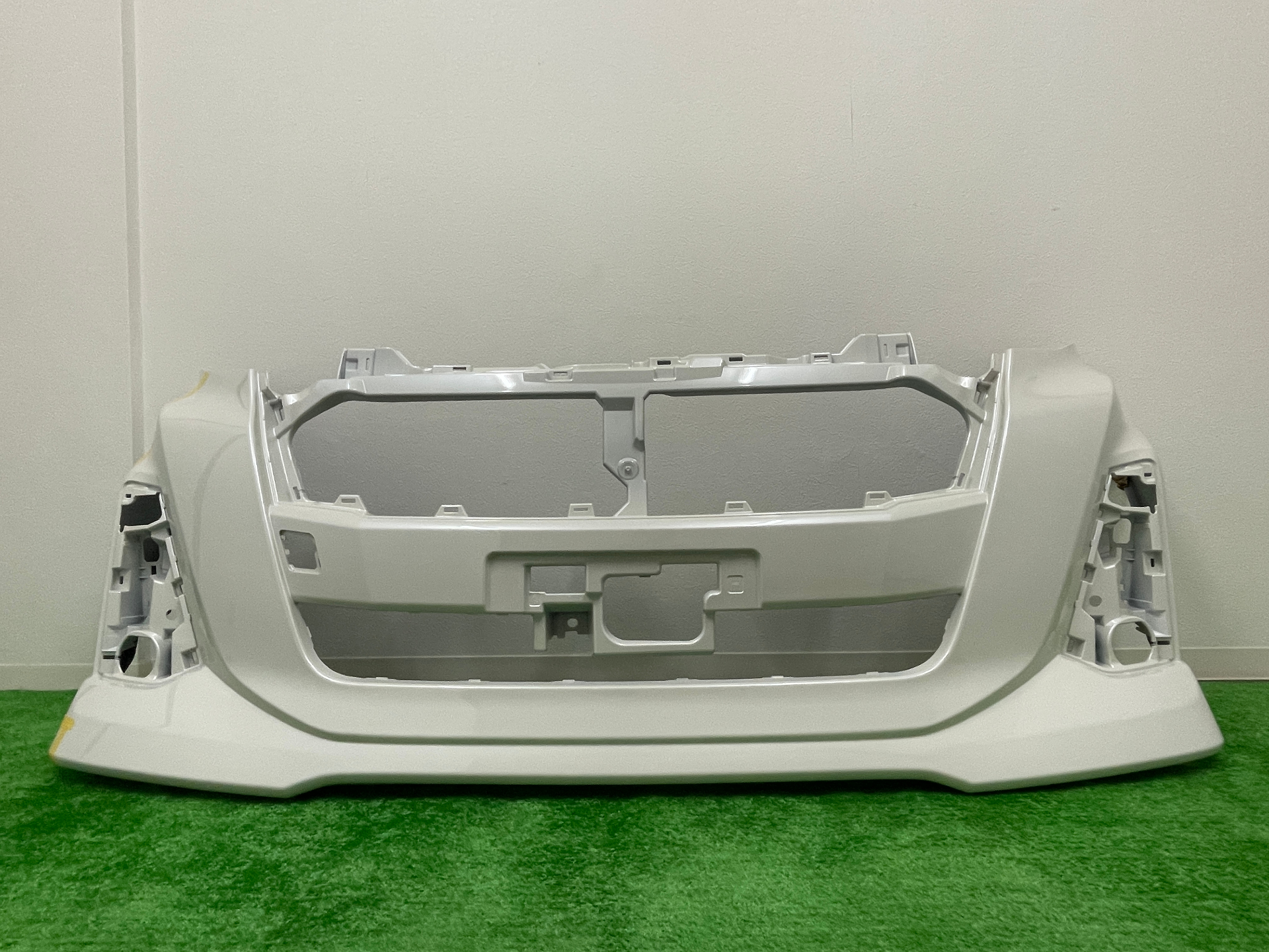 トヨタ ルーミー/タンク フロントバンパー M900/M910 52119-B1450-A0