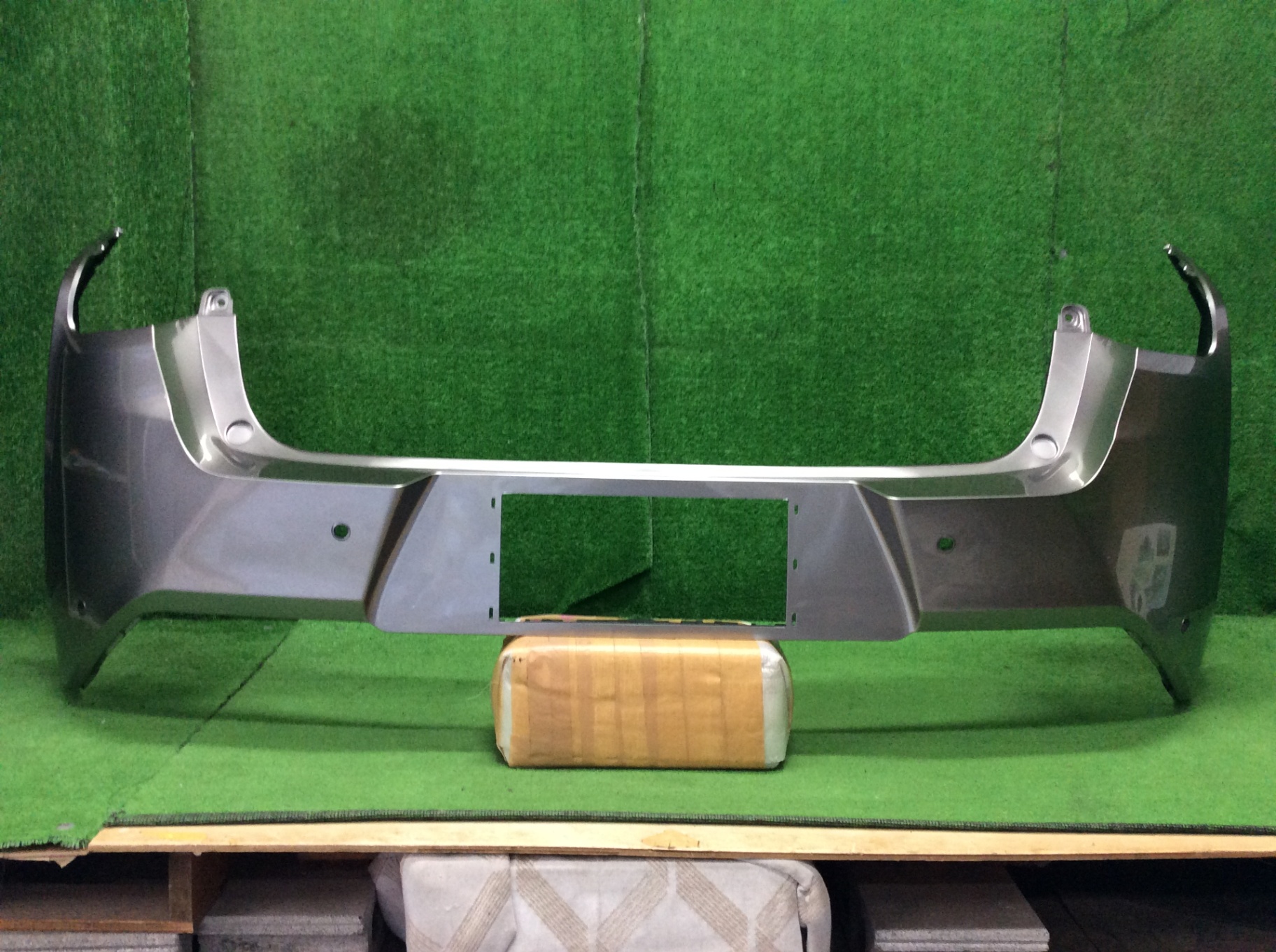 レクサスUX　リヤバンパー