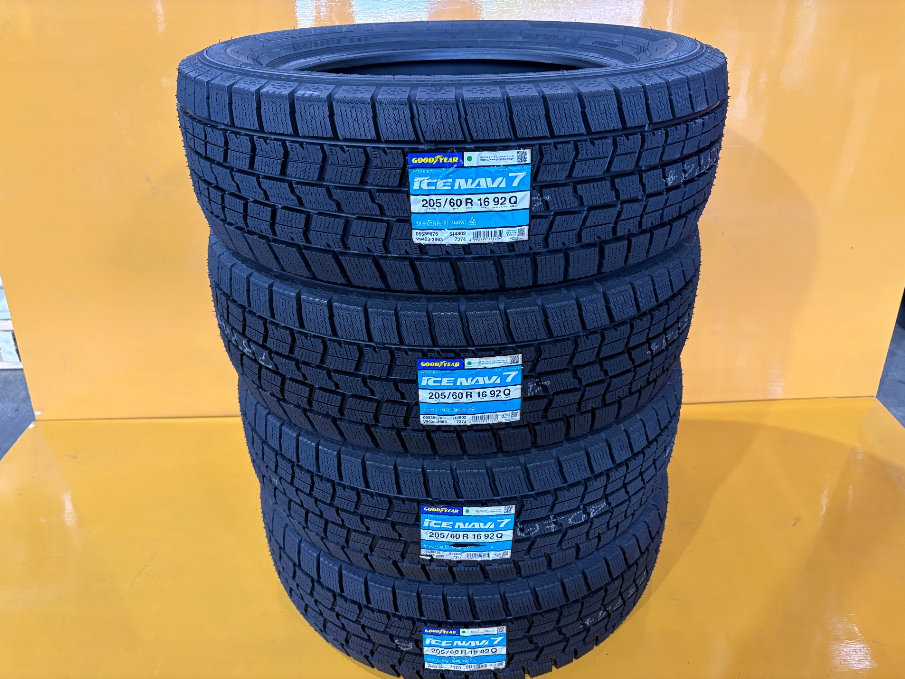 T91 グッドイヤー アイスナビ７ 205/60R16 92Q 4本セット