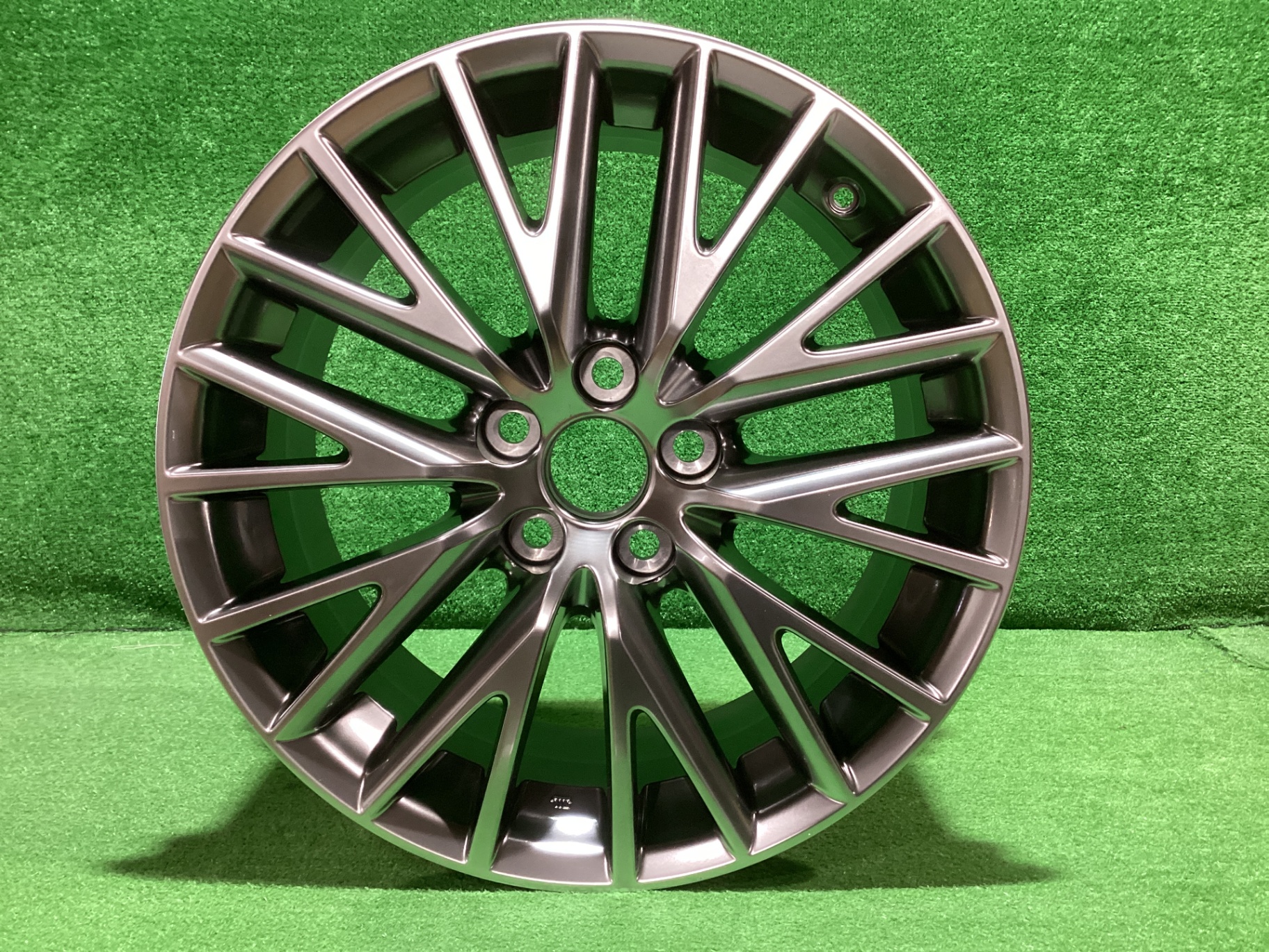 レクサスIS　純正ホイール