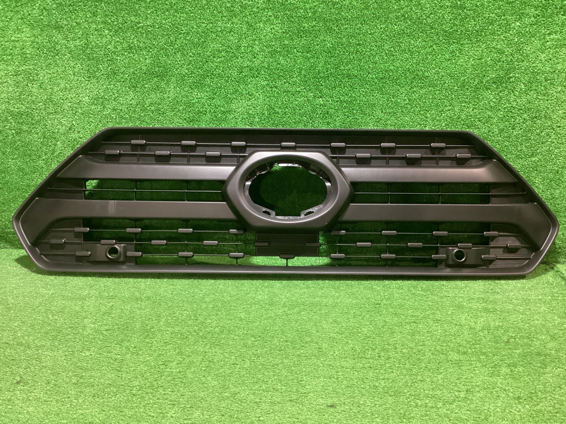 RAV-4　ラジエータグリル