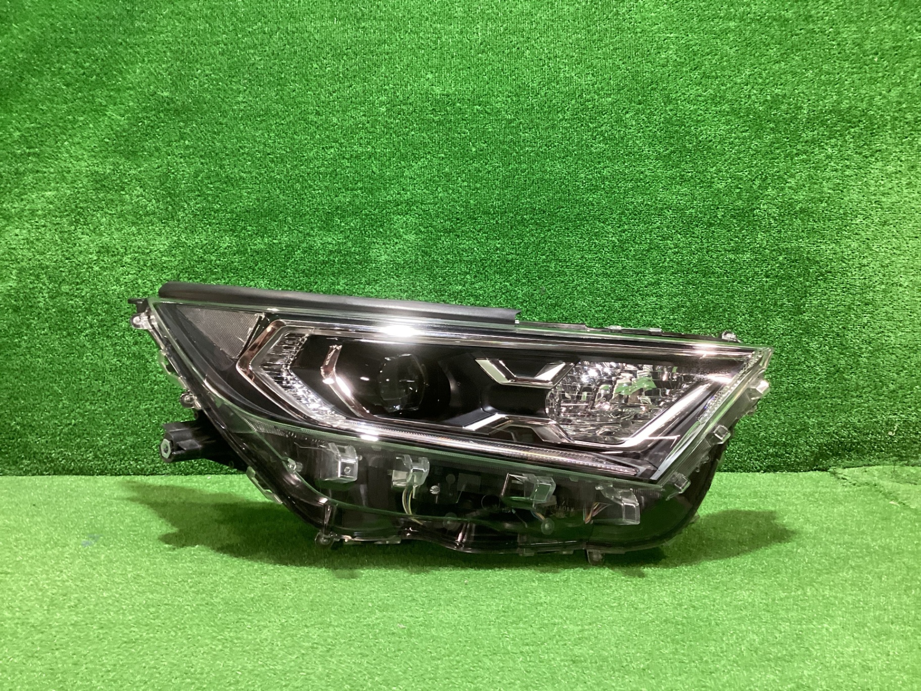 RAV-4　右ヘッドランプ　※送料無料※