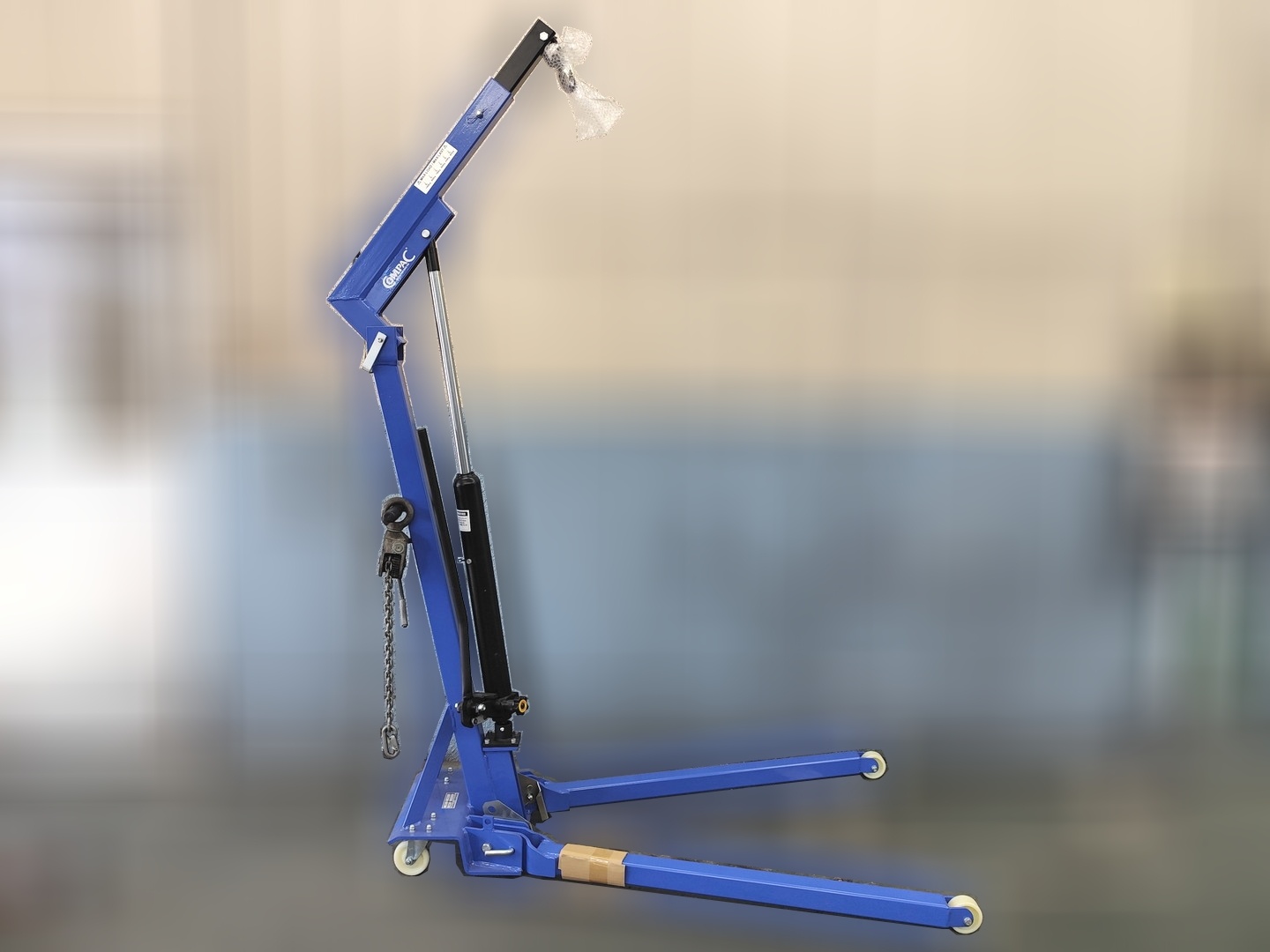 中古 1tエンジンクレーン マルチクレーン イヤサカ Compac CC10G5 12387