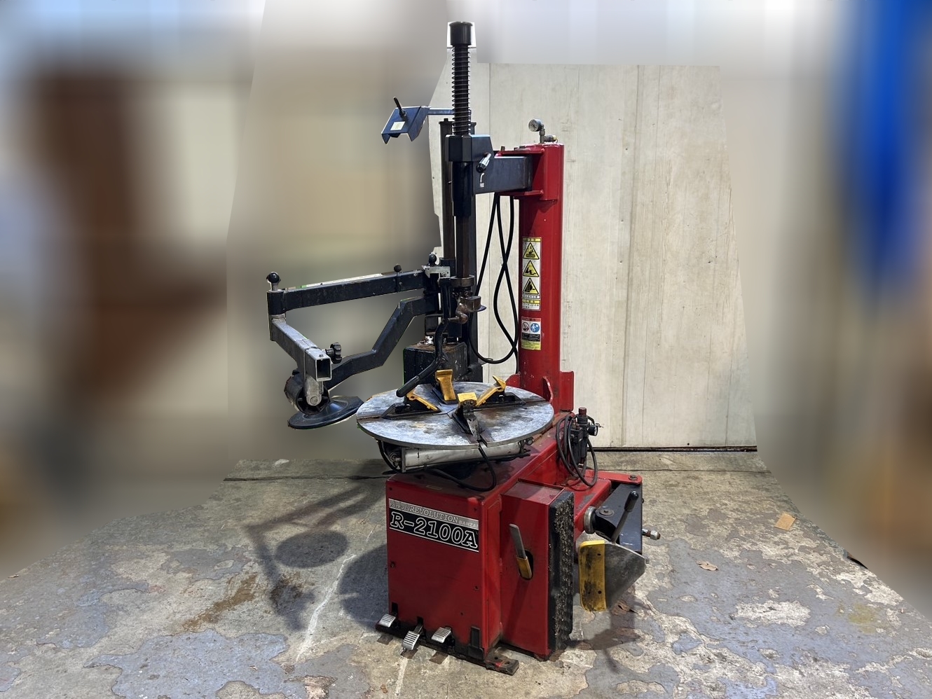 タイヤチェンジャー サポートヘルパー付き　8725 ID 146