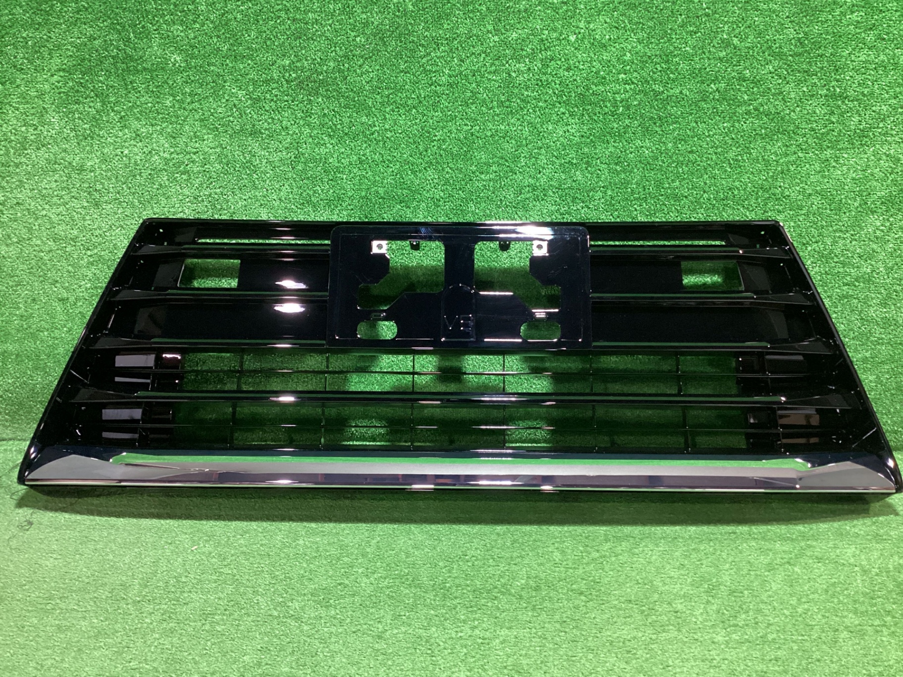 ヴォクシー フロントグリル