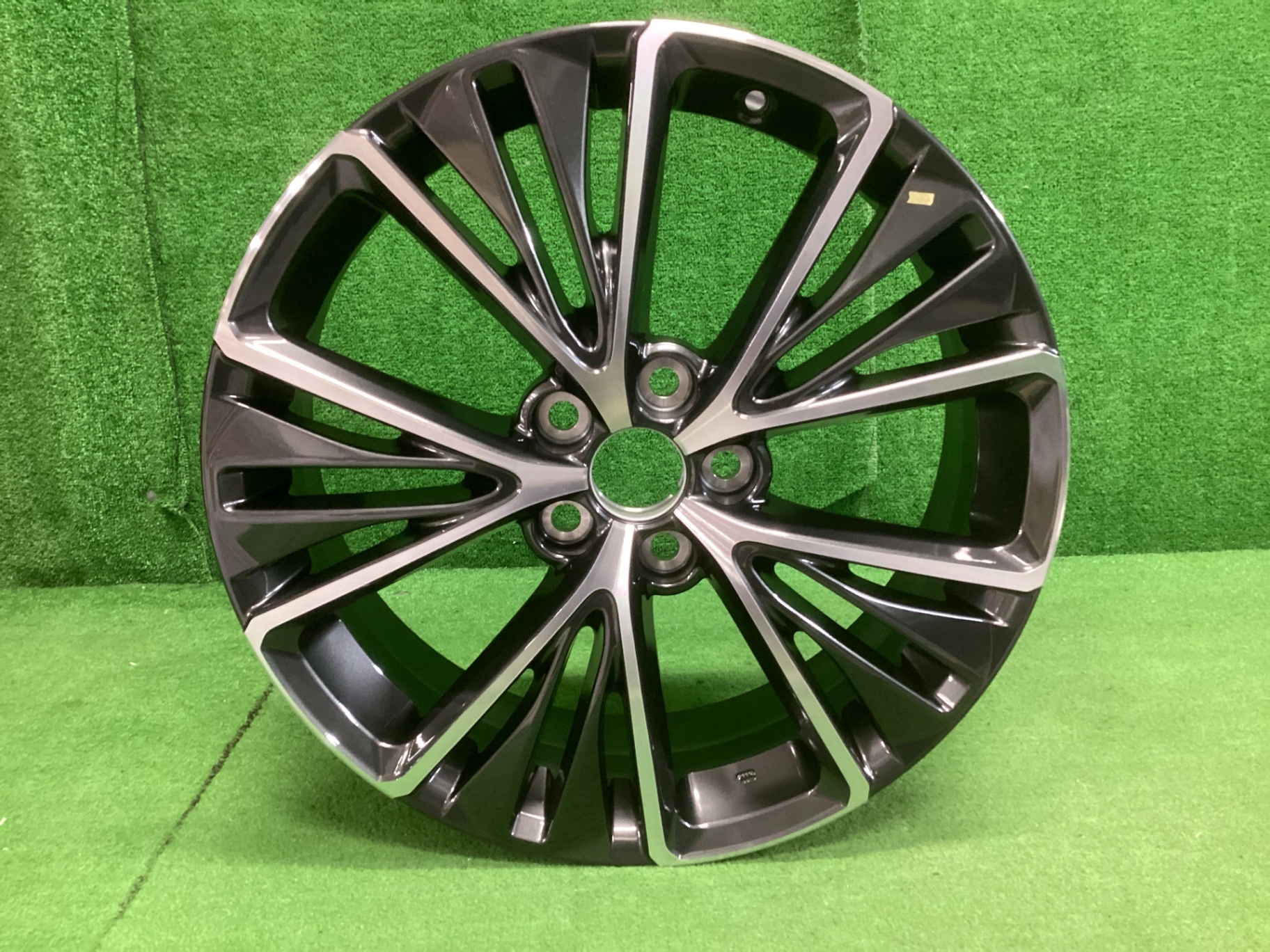 プリウス　純正ホイール