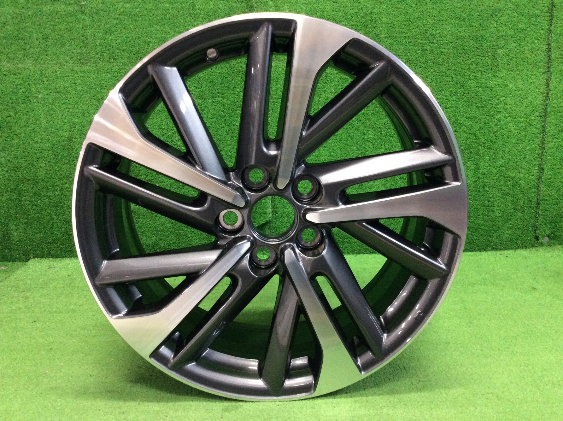 カローラクロス　純正ホイール