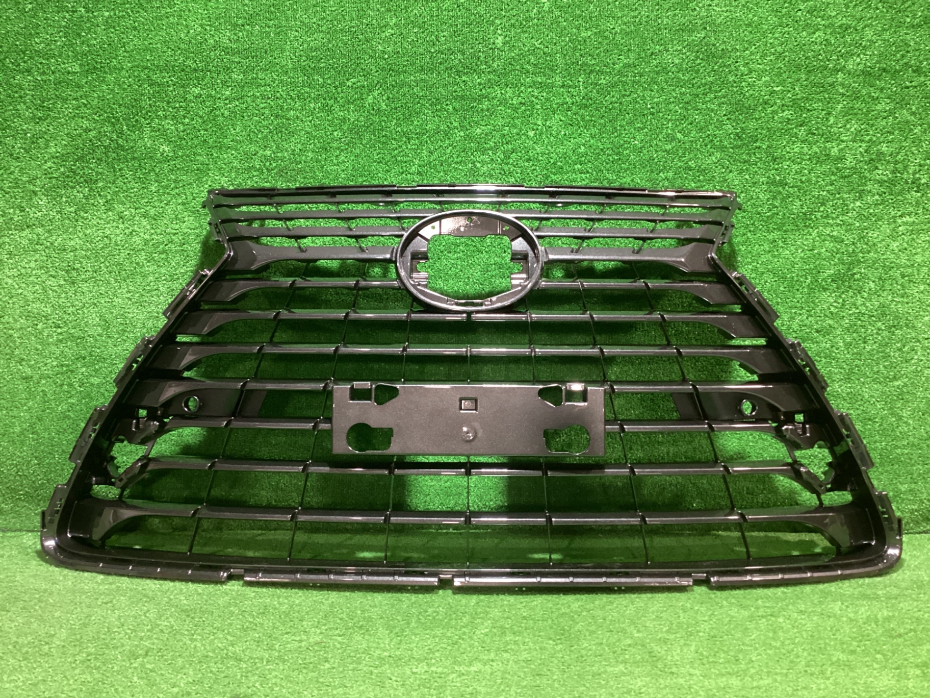 レクサスNX　ラジエーターグリル