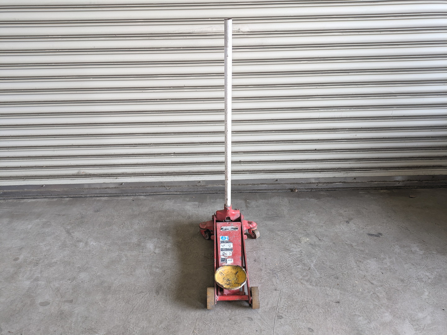 中古 1.5t ミニガレージジャッキ 10048