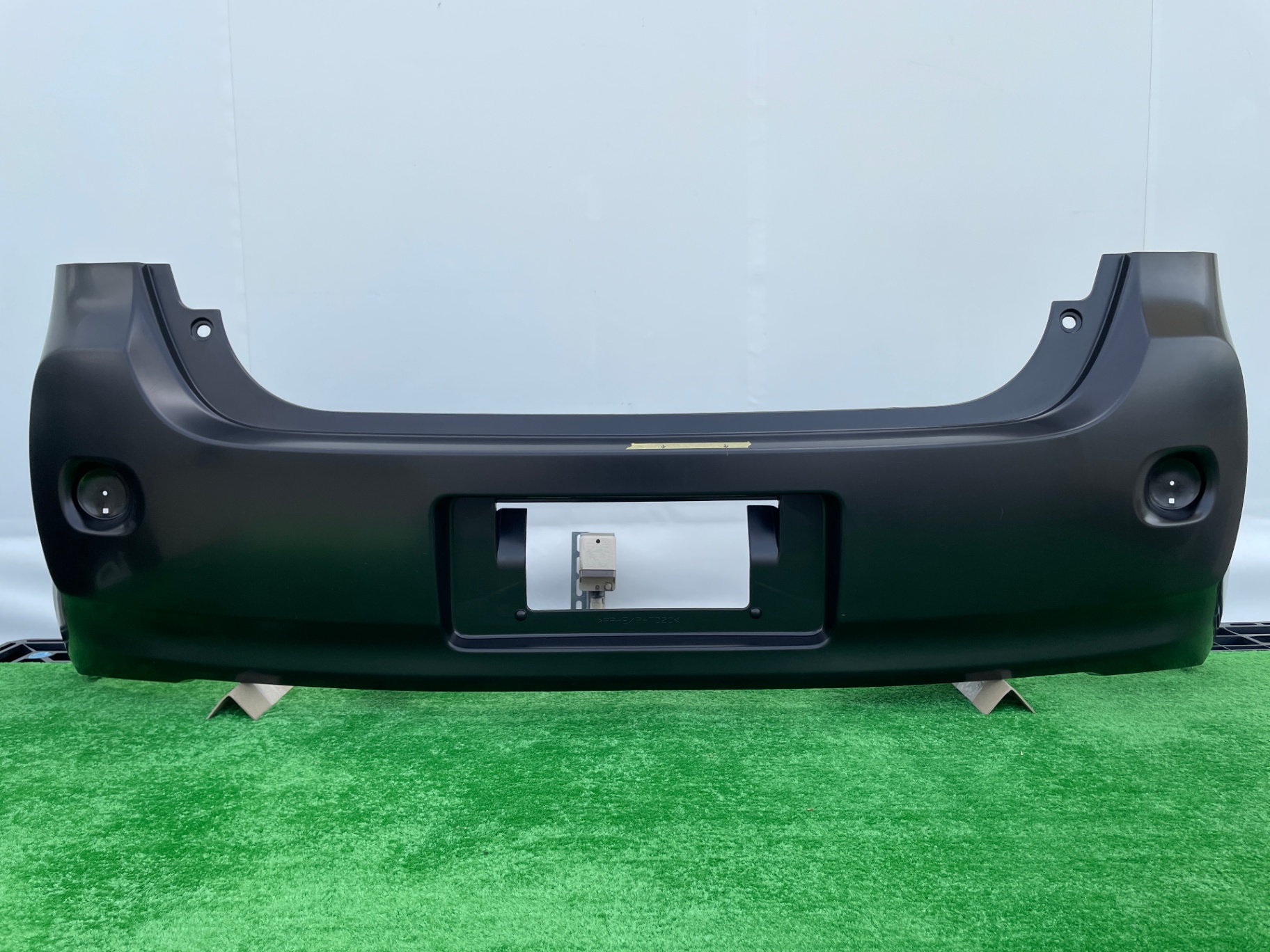 トヨタ ポルテ/スペイド リアバンパー NCP140/141　52159-5A900