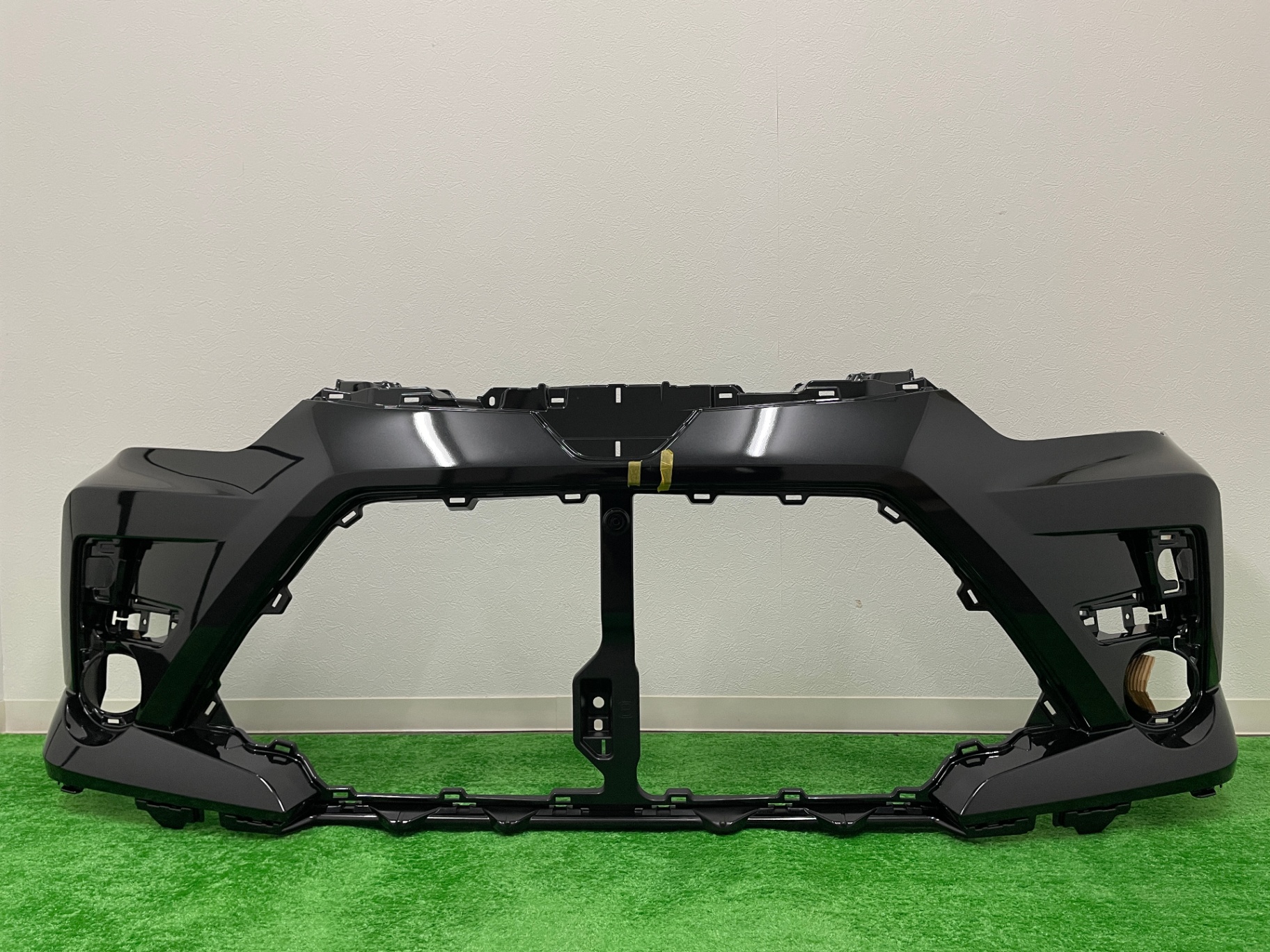 トヨタ ライズ フロントバンパー A20＃,210 52119-B1410-C0