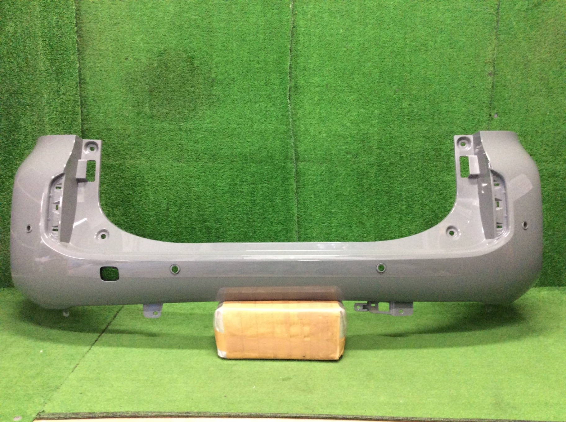 シエンタ　リヤバンパー