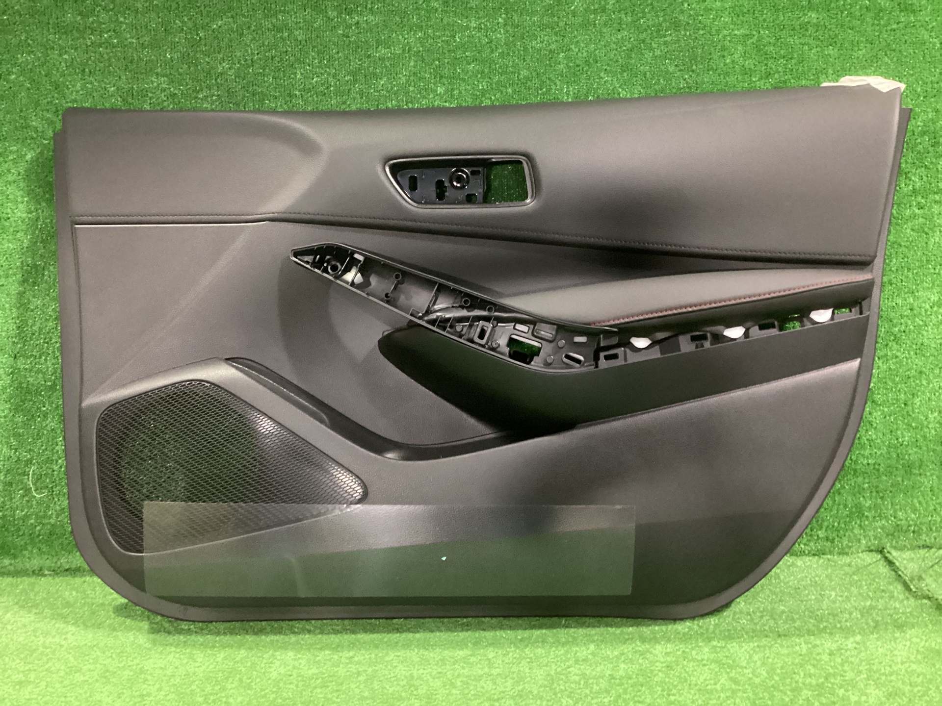 カローラツーリング　右Fドアトリム　※送料無料※