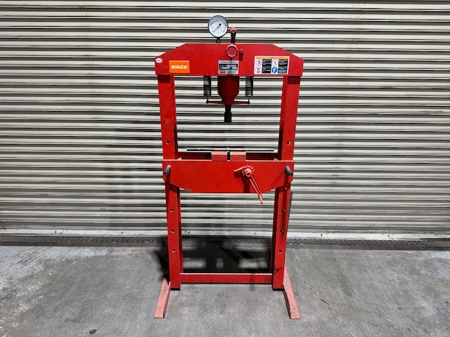 中古　バンザイ（マサダ）　油圧プレス　15ｔ　No,350