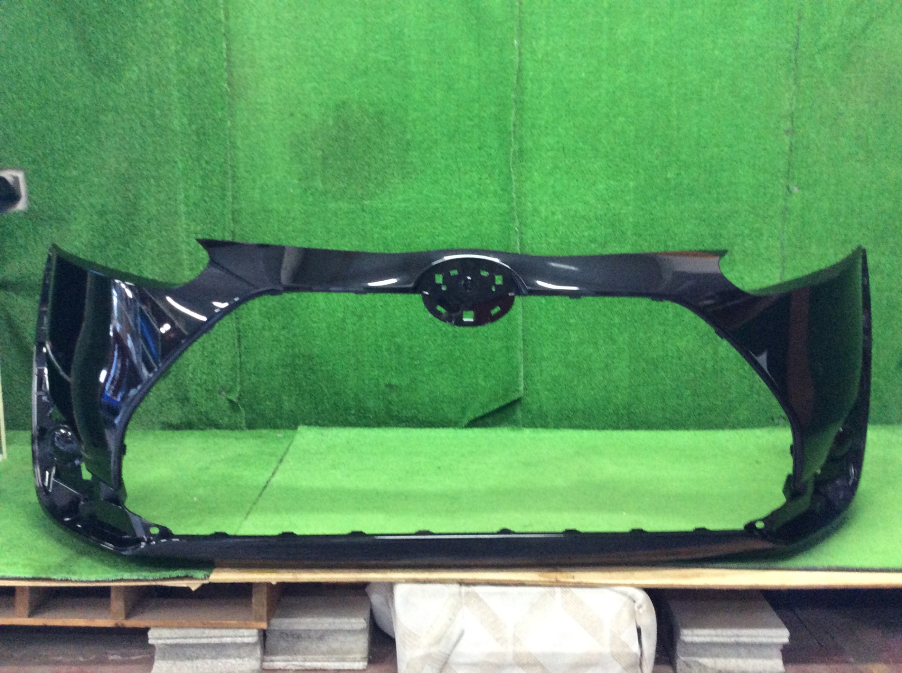 シエンタ　フロントバンパー