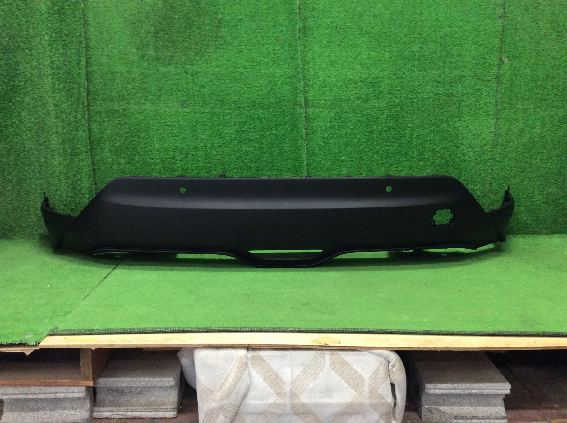 C-HR　リヤバンパー