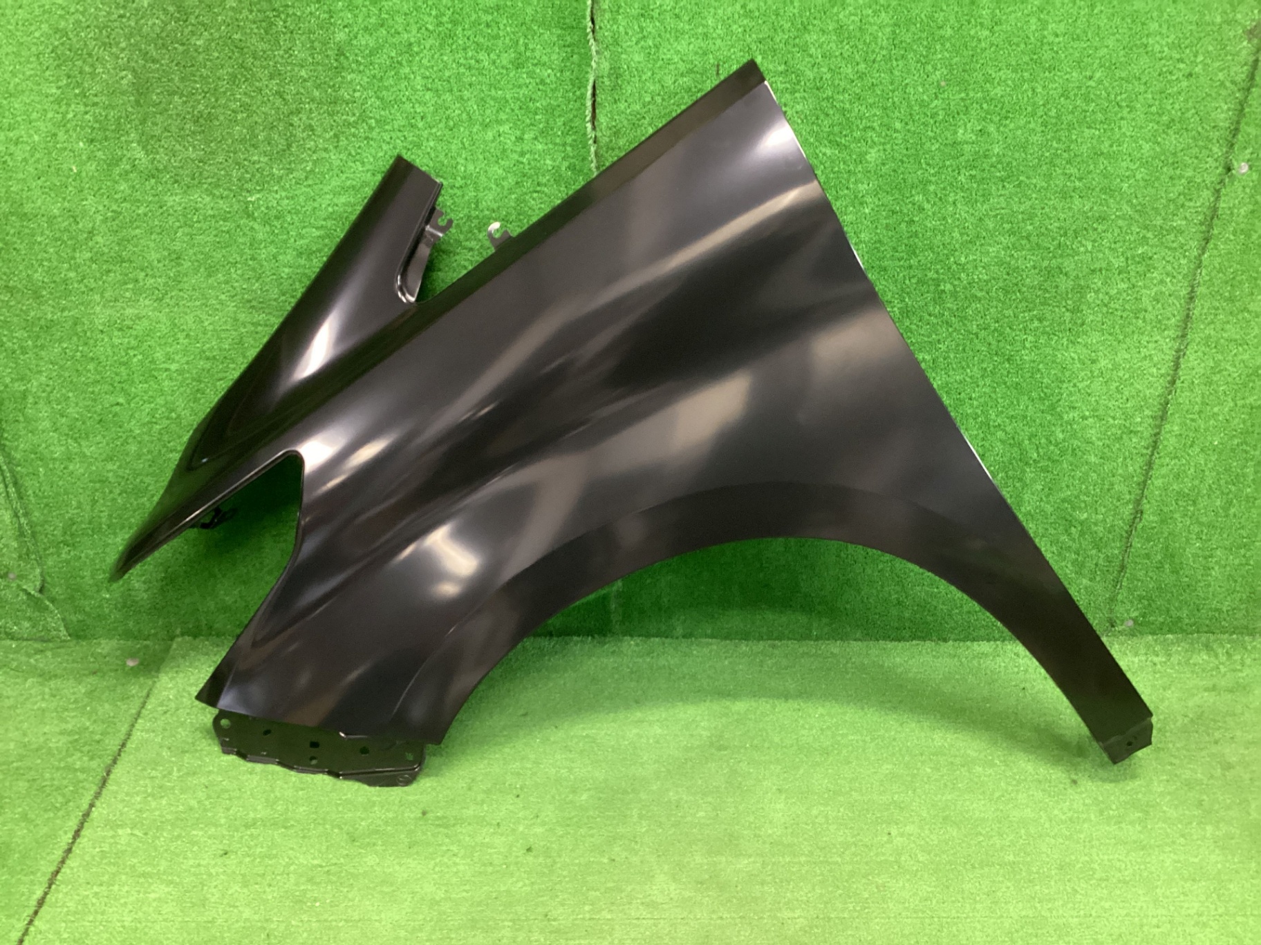 アルファード　左Fフェンダー