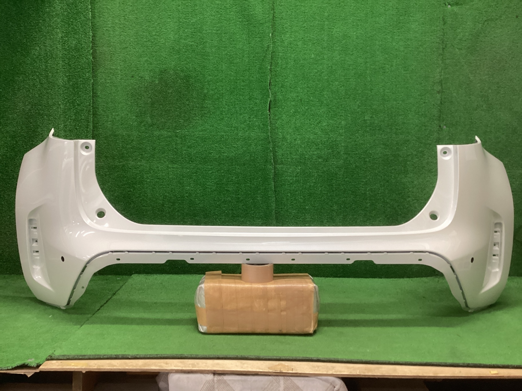 ヤリスクロス　リヤバンパー