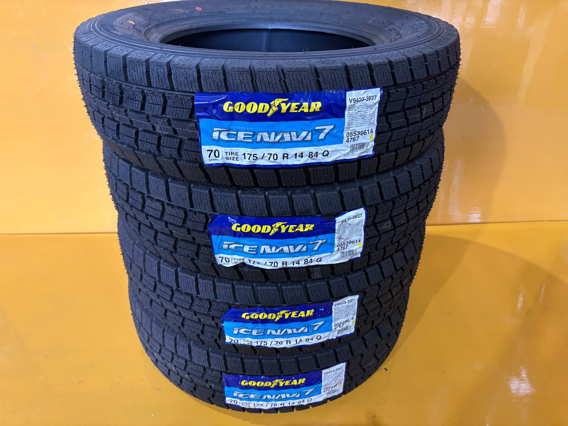 T69 グッドイヤー アイスナビ７ 175/70R14 84Q 4本セット
