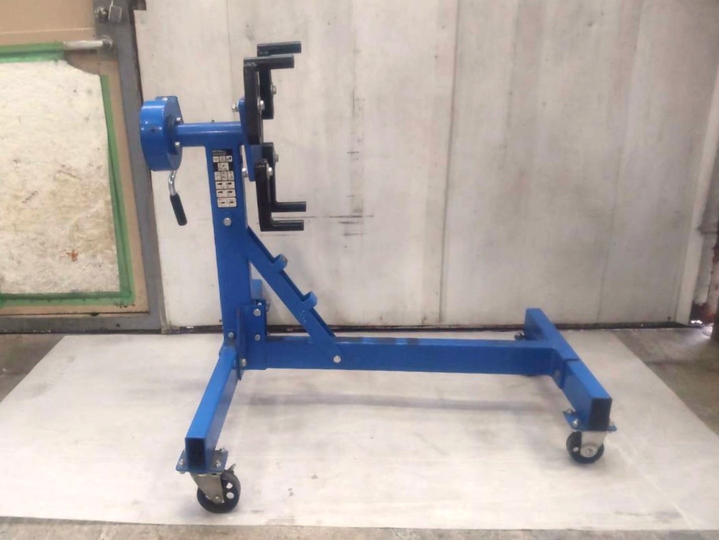 13843 中古 エンジンスタンド 99850AA050