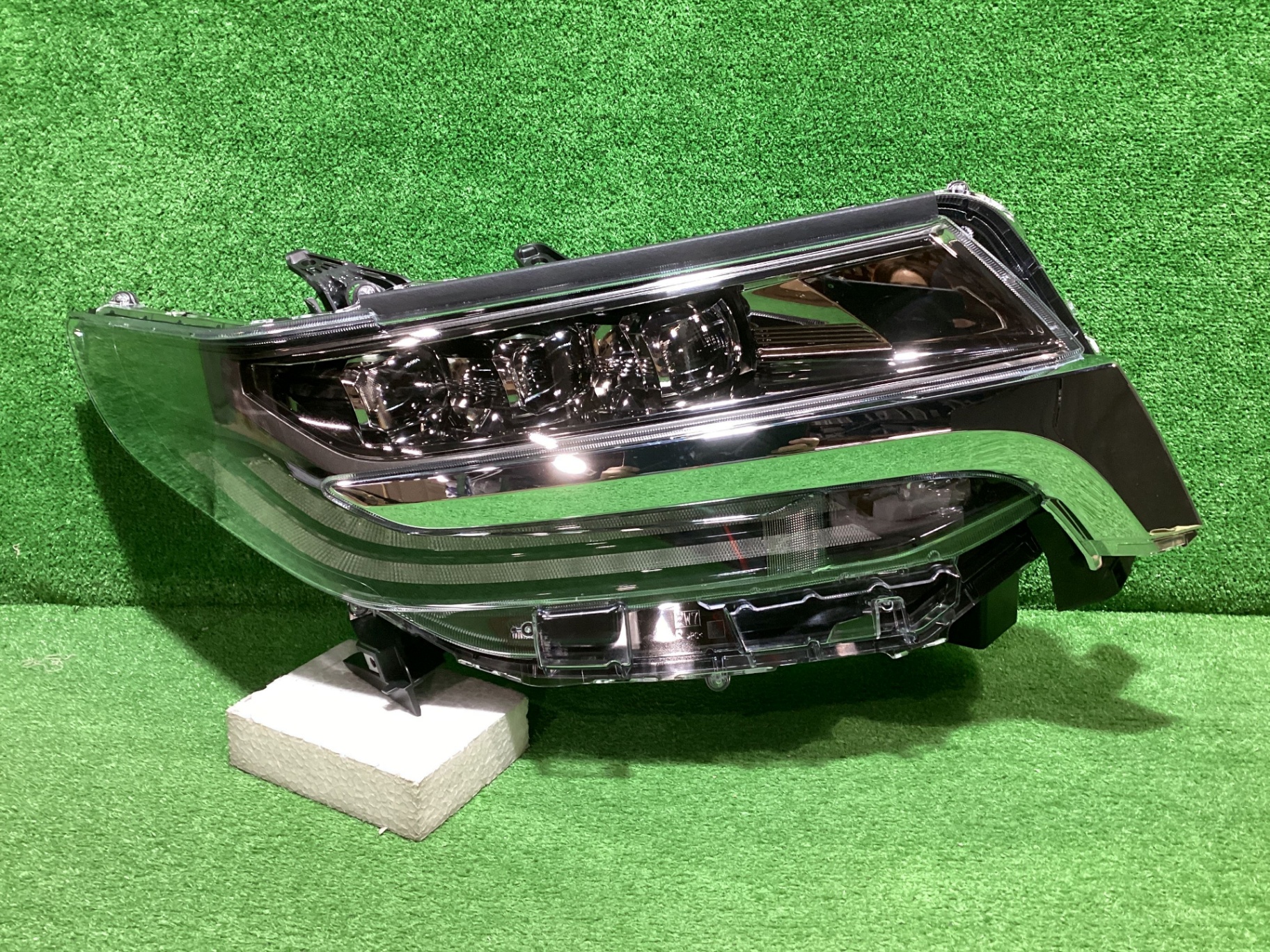 アルファード　　右ヘッドライト※送料無料※