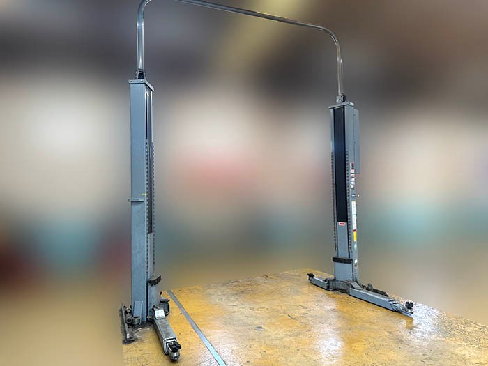 中古 門型ゲートリフト バンザイGPY-30NA　3.0tオフセット　No,398